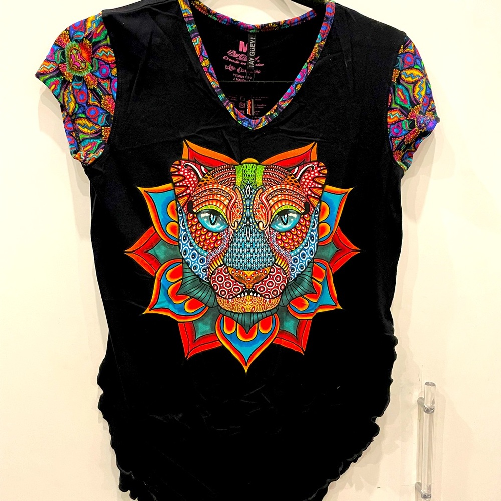 Ay Guey BNWT Ladies Fitted Tee